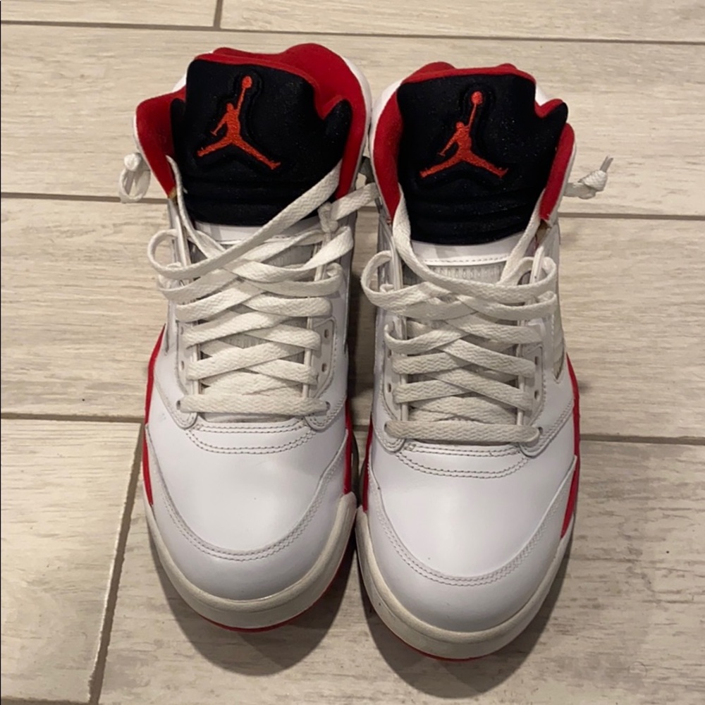 Fire red Jordan 5s 8/10
